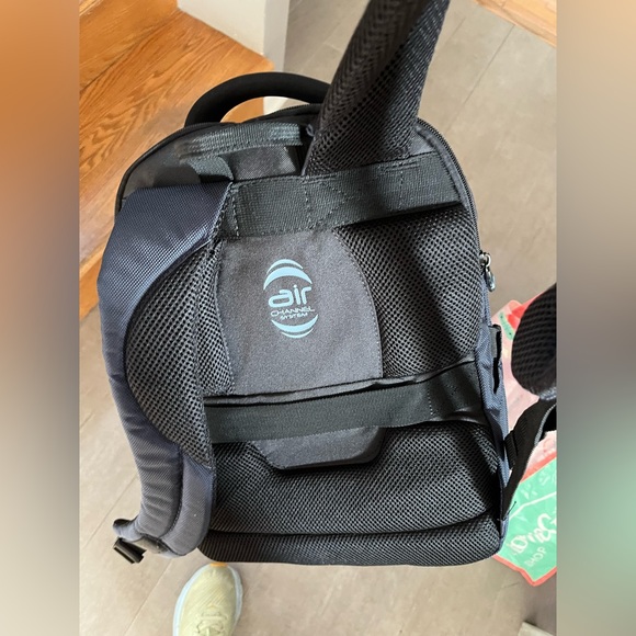 NWOT blue samsonite xenon 3.0 checkpoint friendly backpack. New wave loans logo. - Picture 3 of 16